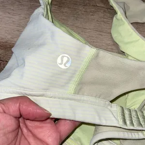 Lululemon Run: Hook Me Up Bra Wagon‎ Stripe Faded Zap / Faded Zap Size 4 thumbnail 6