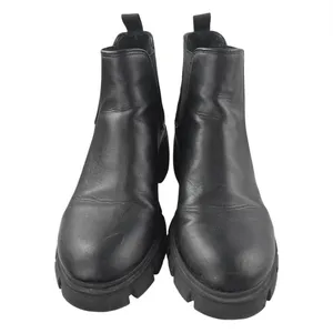 Steve Madden Howler Women's Black Leather Chunky Platform Chelsea Ankle Boots 8M thumbnail 2