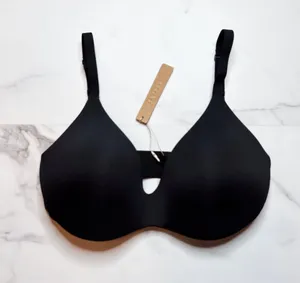 NWT Skims Wireless Form Push-Up Plunge Bra  thumbnail 2