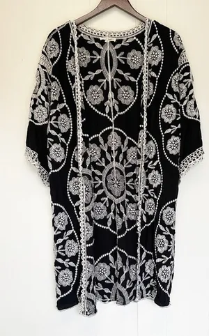 PEACH LOVE CALIFORNIA Embroidered Kimono S/M thumbnail 1