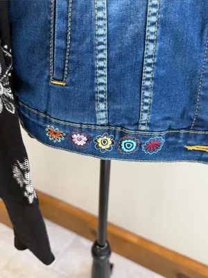 Ay Guey! Embroidered Wearable Art Denim Jacket Mexican Unique Boho SIze M thumbnail 3