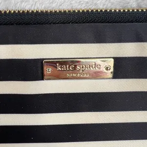 Kate Spade 13" Laptop Sleeve Black Cream Striped Nylon Zippered Case Padded Bag thumbnail 4