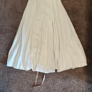 ‼️House of CB Tallulah White Puff Sleeve Midi Sundress‼️ thumbnail 4