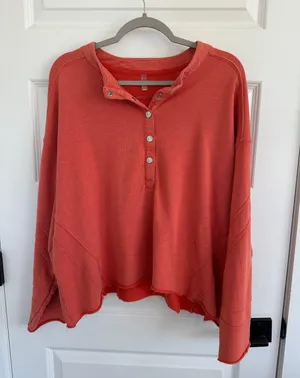 Free People Front button top thumbnail 1