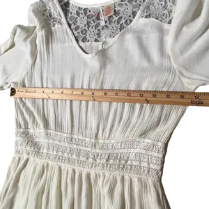 True Destiny Mini Dress Womens Medium Ivory Boho Lace Bell Sleeve Crochet‎ Gauze thumbnail 5