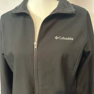 Columbia Women's Black Ski Jacket thumbnail 4