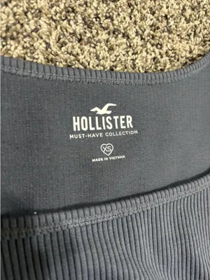 Hollister Ribbed Crop Top thumbnail 2