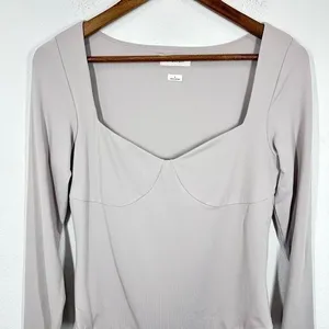 Babaton Light Grey Long Sleeve Bodysuit‎ Form Fitting Slimming Sweetheart thumbnail 9