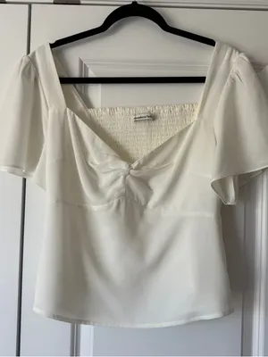 Abercrombie & Fitch Cream Square-Neck Flutter Sleeve Blouse thumbnail 1