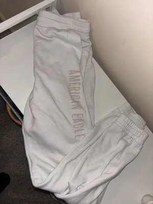 American Eagle Joggers thumbnail 1