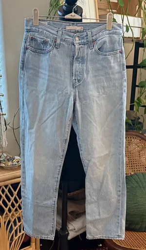 Levi’s Light Blue Wedgie Straight Button Fly Classic Denim Jeans thumbnail 1
