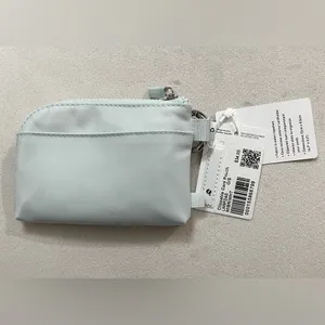 Lululemon NWT Clippable Card Pouch Mint Breeze White thumbnail 6