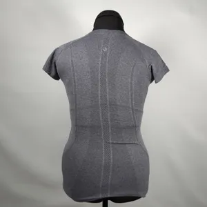 Women’s Lululemon Heathered Slate Swiftly Tech Hip Length Crew Neck Tee Size 6 thumbnail 3