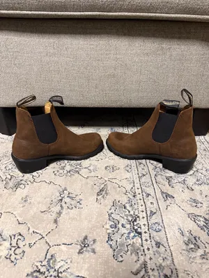 Blundstone 1673 Heeled Chelsea Boots thumbnail 9