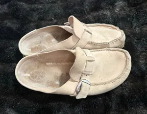 Birkenstock Buckley Size 39 8.5 Tan Suede Slip-On Clogs With Buckle & Cork Sole thumbnail 1