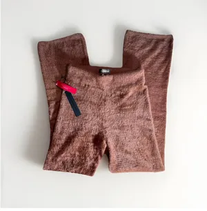 Carbon38 Fuzzy Eyelash Flare Lounge Pants in Cappuccino Brown Small Cozy Knit thumbnail 5