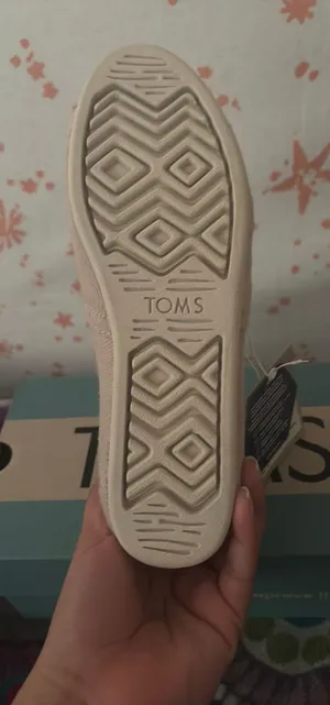 Toms Slip-ons thumbnail 3