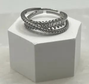 Zircon ring‎ Silver thumbnail 1