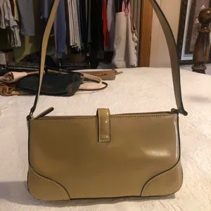 Guess Y2k Shoulder Bag thumbnail 2