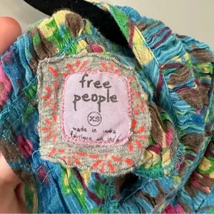 Free People Vintage Floral Flowy Blouse Size XS thumbnail 4