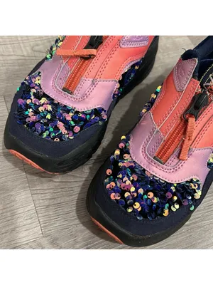 $140 UGG Women's CA805 Zip Stellar Sequin Suede Sneakers size 7 thumbnail 7
