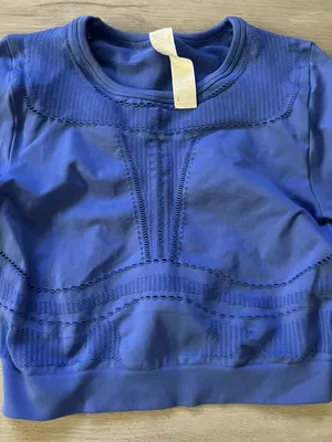 Fabletics Workout Top thumbnail 2