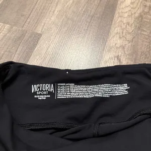 Victoria’s Secret Sport Supermodel Black Flare Yoga Pants XS Long thumbnail 3