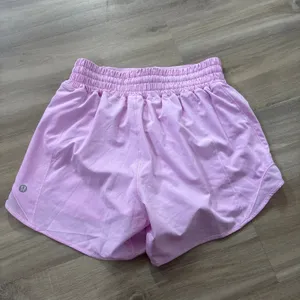 Lululemon Hotty Hot High-Rise Lined Short 4" Vitapink Women Size 4 thumbnail 4