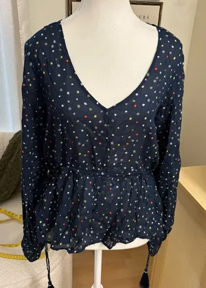 ROLLER RABBIT‎ Subha Top In Blue Bodhi Dots Size Small NWT thumbnail 1