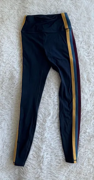 Spiritual Gangster Perfect High-Rise Side-Stripe Yoga Leggings in Aurora Sky thumbnail 1