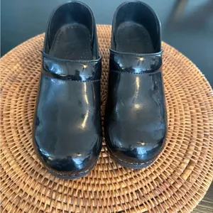 Dansko Shiny Black professional‎ nursing Shoes slip resistant size 38 thumbnail 2