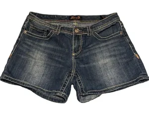 Seven 7 shorts size 8 thumbnail 1