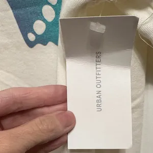 Urban outfitters white sweatshirt w‎ butterfly graphic thumbnail 2
