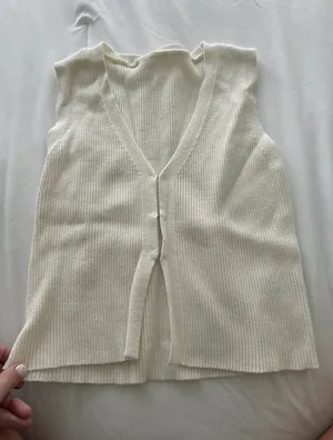 Creme sweater top White thumbnail 1