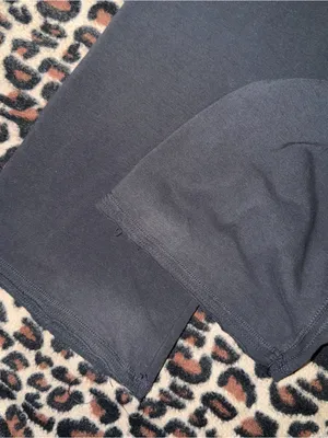2000s vintage style 2013 Aeropostale bedazzled grey low rise flare sweatpants thumbnail 5