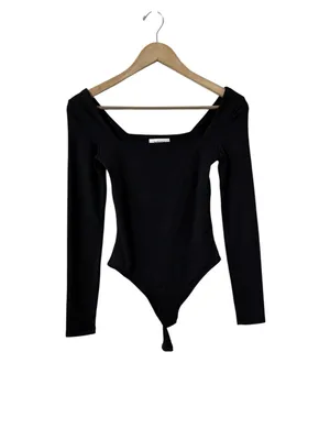 ARITZIA Babaton Black Contour Long-Sleeve Square Neck Bodysuit thumbnail 5