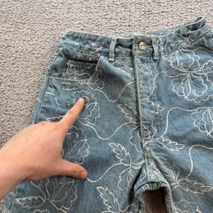 Vintage Oxygen Floral Embroidered Jeans Womens 25 Y2K Blue Denim High Rise USA thumbnail 9