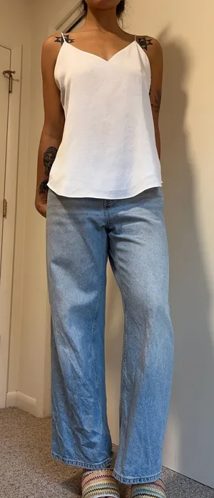 White blouse express thumbnail 1
