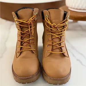 Tan Lace thumbnail 2