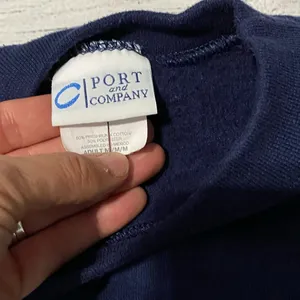 Proud to be an American sweater Size M thumbnail 4