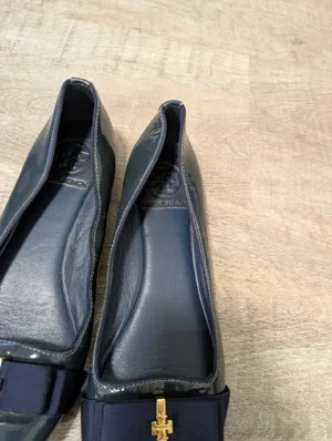 Tory Burch Navy Blue Patent Leather Trudy Ballet Flats Size 6.5 thumbnail 3