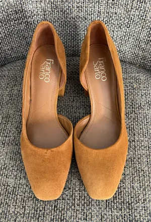 Franco Sarto Suede Block Heel Pump Size 8.5 in Saddle Brown Suede thumbnail 1