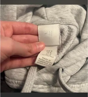 H&M Sweater thumbnail 4