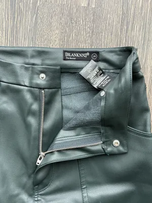 BLANK NYC Green leather pants thumbnail 4