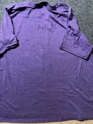 Bella + Canvas Disney Purple V-Neck with Glitter Heart Hands Graphic Size 2XL thumbnail 6