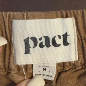 3017 | Pact Organic Cotton Stretch Twill Drawstring Shorts Brown Womens M thumbnail 6