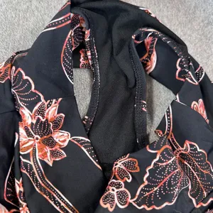 Sundazed High-Waisted Floral Bikini Bottoms Size Small Black / Pink Swim Suit thumbnail 6