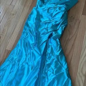 Formal Gown Womens 6 Blue Satin Strapless Slit Dress Evening Bridesmaid Wedding thumbnail 3