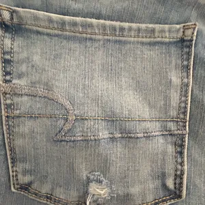 American Eagle 🦅 360 Next level stretch distressed hem skinny thumbnail 4