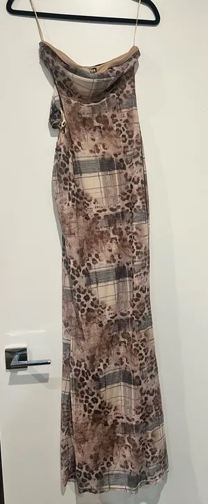 FashioNova Maxi Dress thumbnail 1